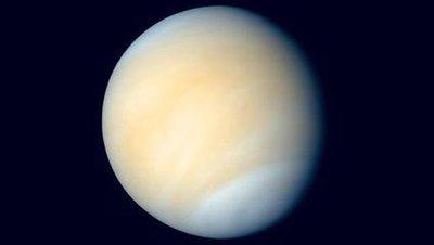 水星距离太阳最近,金星第二,为何金星表面比水星还热