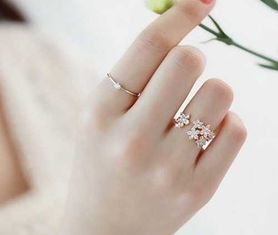 没结婚戒指戴哪个手指合适 未婚男女戒指戴法是怎样的