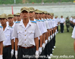 学校举行2014级新生军训总结表彰大会