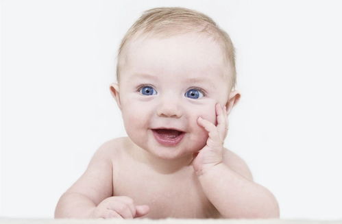 宝宝泪腺不通怎么办 正常婴儿几个月流眼泪