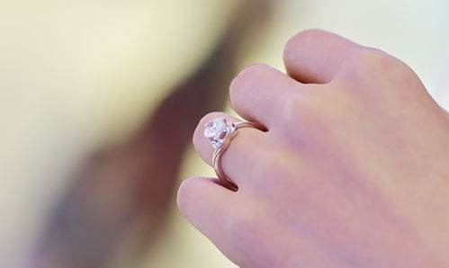铂金戒指的魅力 为什么铂金戒指这么受欢迎