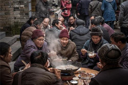 梦见几个人一起吃饭是什么意思梦到几个人一起吃饭好不好