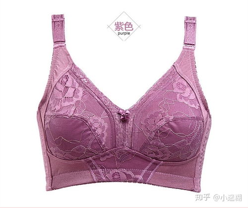 女生34C 不穿内衣时还好,穿了内衣显得巨大 我每次穿衣服都好尴尬 所以34C你们觉得大吗 