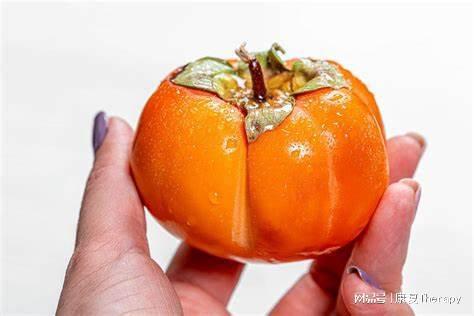 原创柿子，是秋天的宠儿，但是会引发结石？医生辟谣：别太害怕