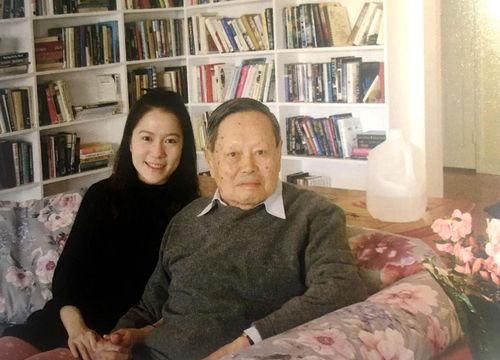 相差54岁忘年恋,杨振宁希望自己走后妻子再婚,翁帆深情回复8字