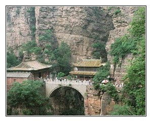 悬空寺在哪里(山西悬空寺面向什么方向)