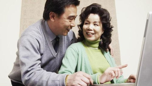 60岁男人发生婚外情后,对情人的好感能持续多久 3个人这样回答