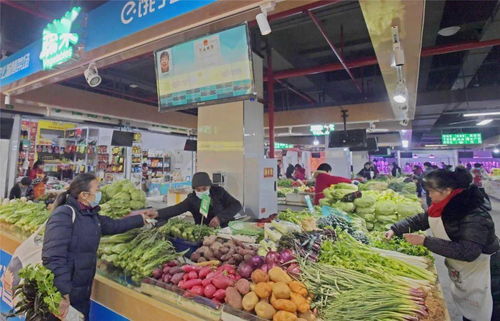 逛农贸市场 把幸福装进 菜篮子