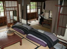 为何日本人都喜欢打地铺而不睡床呢 导游 主要存在3个好处