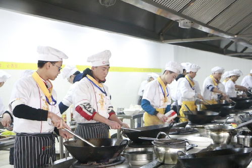 徐州学厨师要多少钱,厨师学校一般学费多少钱？
