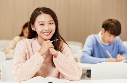 女生上什么大学学什么专业：选择与未来职业规划