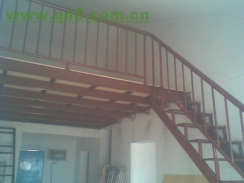 阁楼安装 钢结构阁楼焊接 阁楼楼梯安装