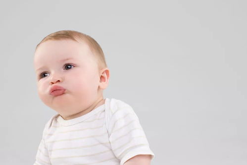 3个月睡出圆头宝宝 想要宝宝有个漂亮头型,这5个方法最管用