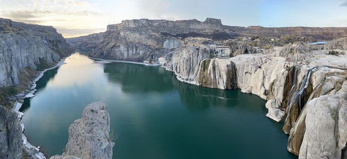 capital reef national park,Geography and Landscape