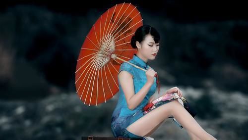 丝袜是在哪个年代引进中国的 当时的人们对它有什么看法