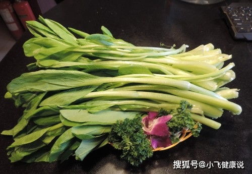 油菜是美容佳品,但4类人不应吃,尤其孕妇更应注意,早了解早好