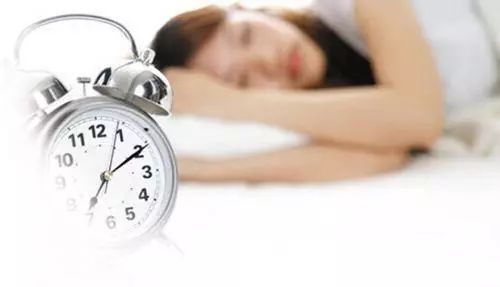 为什么睡觉的时候,大脑会做乱七八糟的梦