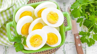 早上做早餐时，敲开鸡蛋只有蛋白没蛋黄，这样的鸡蛋能吃吗(鸡蛋里只有蛋清没有蛋黄)