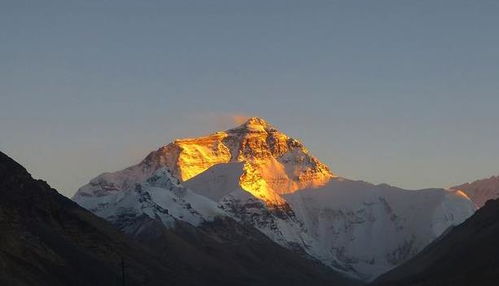世界上最高的珠穆朗玛峰,每年增高1.2厘米,就在中国