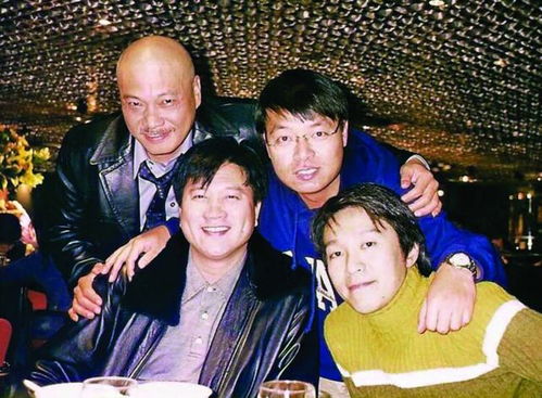 TVB特辑悼念吴孟达,公开他三位配偶生活照,双胞胎女儿首曝光