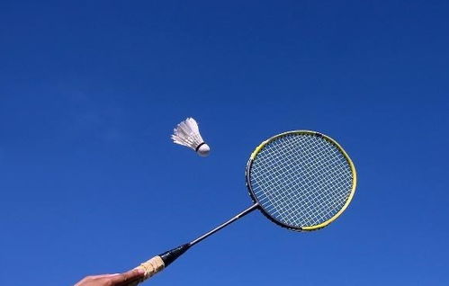 哪些人不适合打羽毛球 打羽毛球会影响长高吗
