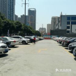 南宁哪里可以停车10天半月的(南宁三塘免费停车场有哪些)