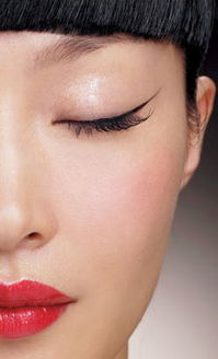 中国式红妆演绎传统优雅美