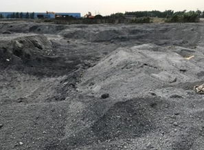 沙钢百万吨钢渣违规堆放 附近水质被污染