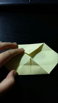 儿童手工折纸大全 猫耳朵盒子 的折法步骤