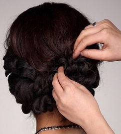 韩式新娘发型盘发步骤图解 简单教程打造超优雅发型