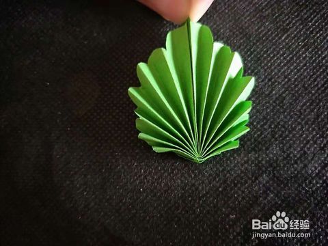 简易折纸 怎么用彩纸折简单的叶子