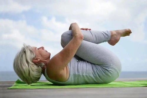 这套瑜伽序列,适合40岁以上女性每天练习