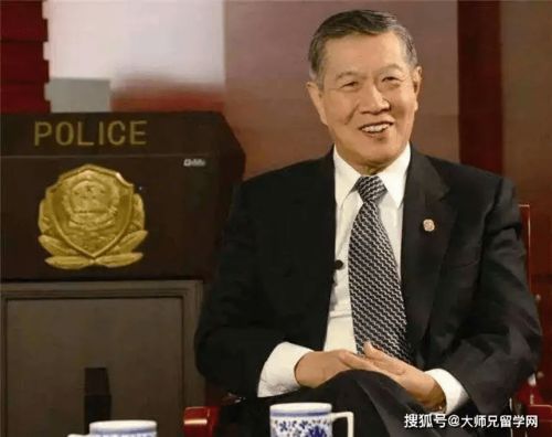 华人神探李昌钰破无数奇案 其母更了不得,靠自己培养出13个博士