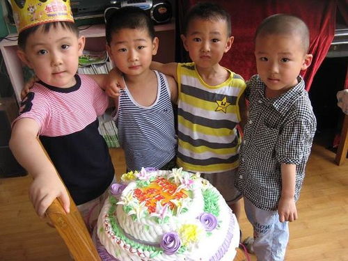 幼儿园班主任 不建议孩子生日,家长带蛋糕礼物来,不只是会攀比