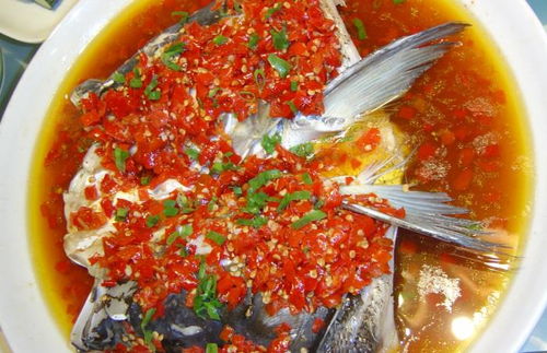 这样做的剁椒鱼头太好吃,鲜辣味美,肉嫩营养,不错的家常菜