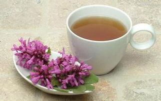 荨麻疹喝茶叶可以抑制吗,茶叶水洗澡可以治疗荨麻疹吗?