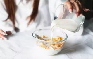 为什么空腹不能喝牛奶的喝了是不是会引起胃肠功能紊乱