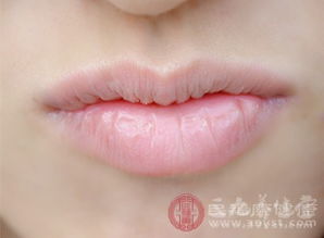 嘴唇总是发干是什么原因,嘴唇经常发干是什么原因？