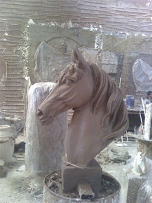 动物雕塑 马头 中 