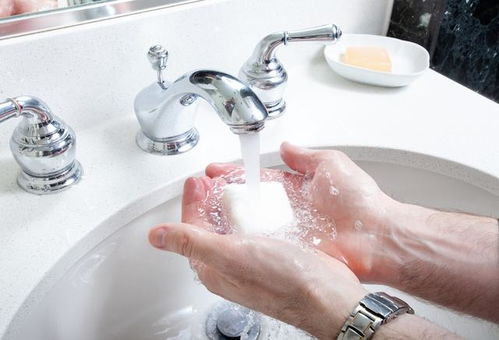 对付新型冠状病毒,肥皂和清水洗手真的有用吗 医学专家说出实情
