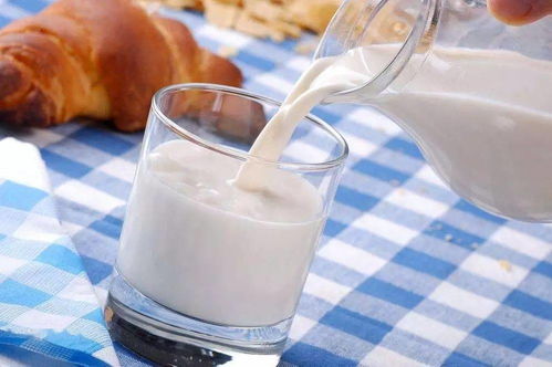 为何有专家建议不喝牛奶，牛奶是阴寒之物为什么现在都提倡喝牛奶呢