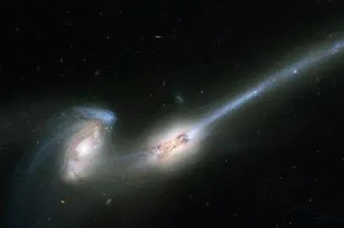 天文学家表示 可能每个星团的黑洞多达几十个,宇宙黑洞泛滥