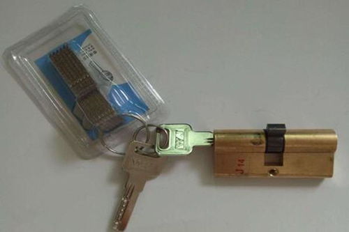 家门钥匙怎么弄好看(新门钥匙怎么替换装修钥匙)(门钥匙安装视频)