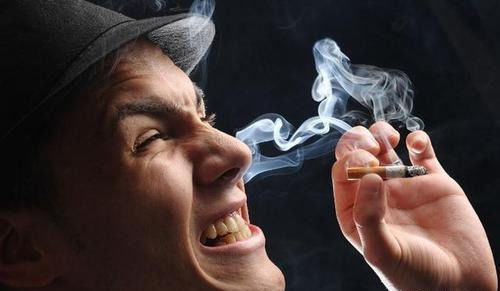 识人术 根据抽烟的动作,看透一个人的性格,看人,一看一个准