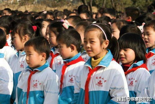 中国学生羡慕日韩的校服,却不想日韩的学生同样羡慕中国的校服