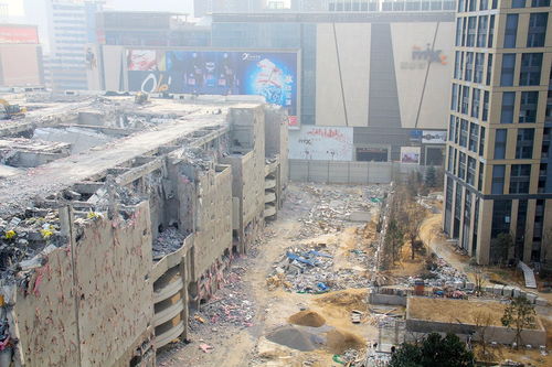郑州一商场建成5年即拆除 