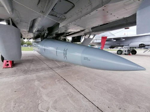 俄罗斯匕首高超音速导弹和东风17