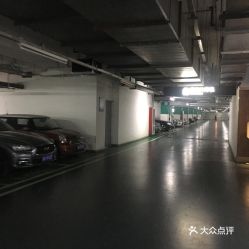 浦东香格里拉酒店停车场怎么收费(大城县酒店停车场收费标准)