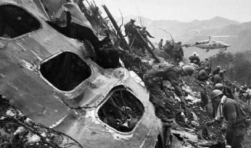 日本飞机起飞不久便坠毁,美军想帮忙被拒,520人全部遇难