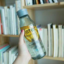 剁手团 韩国简约英文字母塑料水杯男女士大容量便携水瓶学生防漏随手杯子